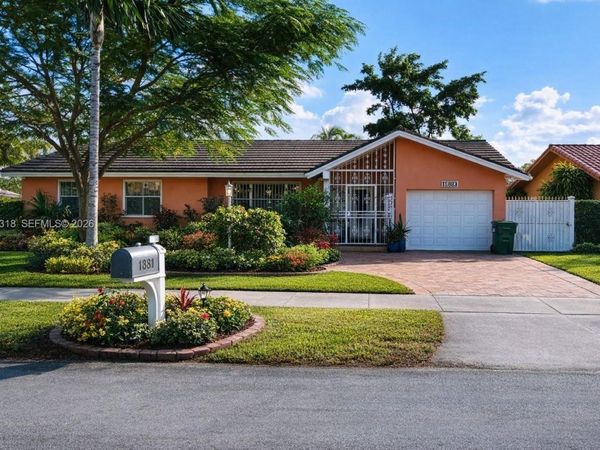 13108 SW 3rd St , Miami, FL 33184