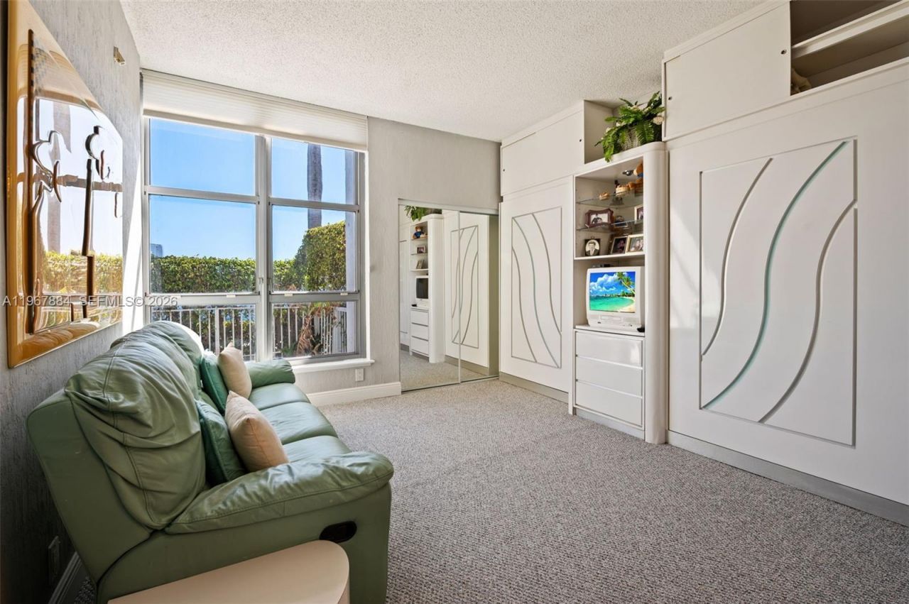 19101 NE 36th Ct, Unit 112, Aventura, FL 33180 Photo