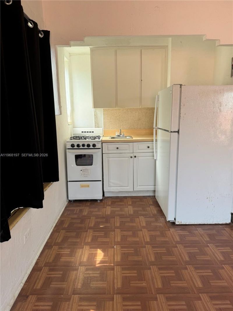 825 Alton Rd , Unit 8, Miami Beach, FL 33139 Photo