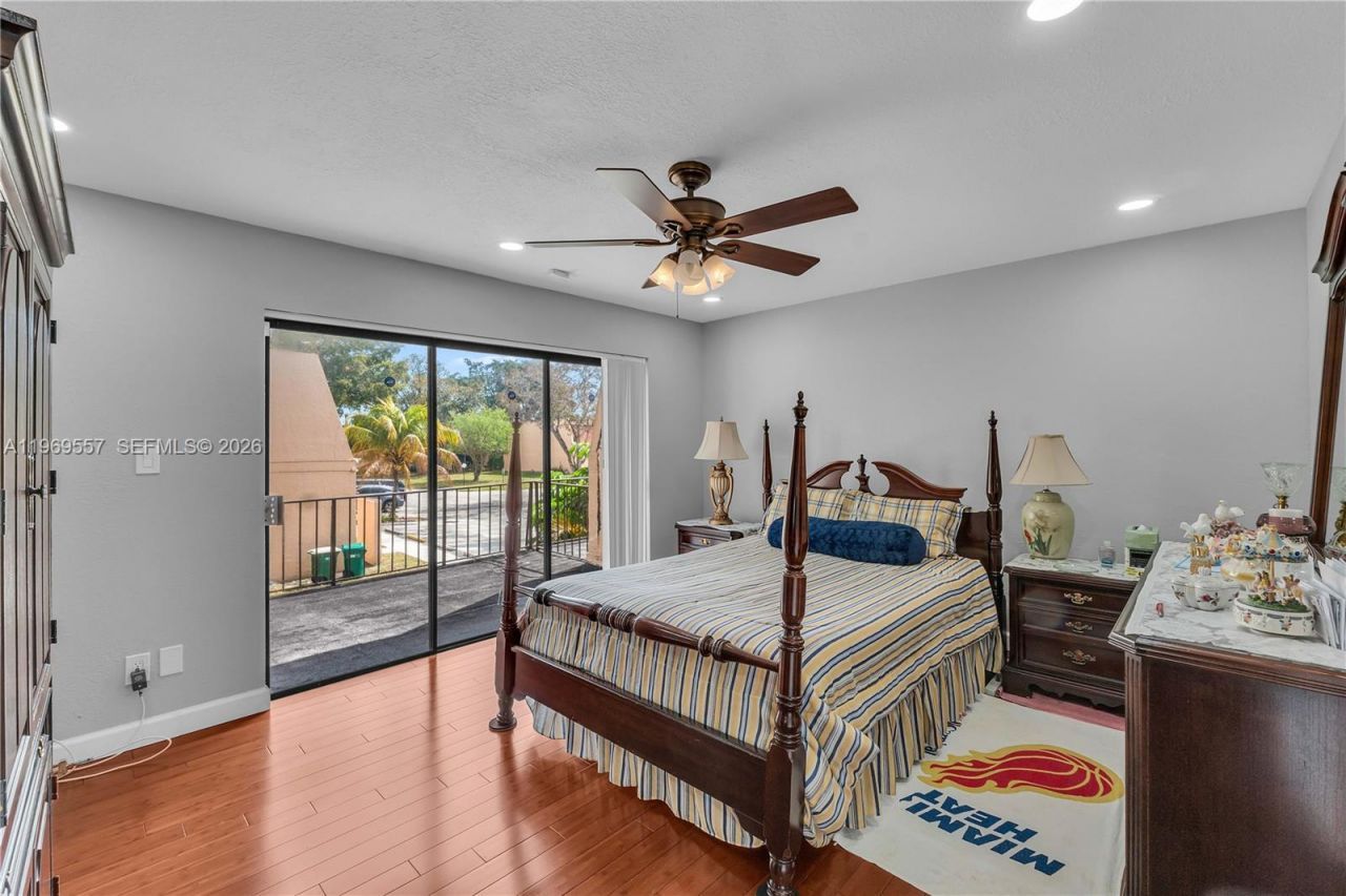 34 Meacham Ln , Tamarac, FL 33319 Photo