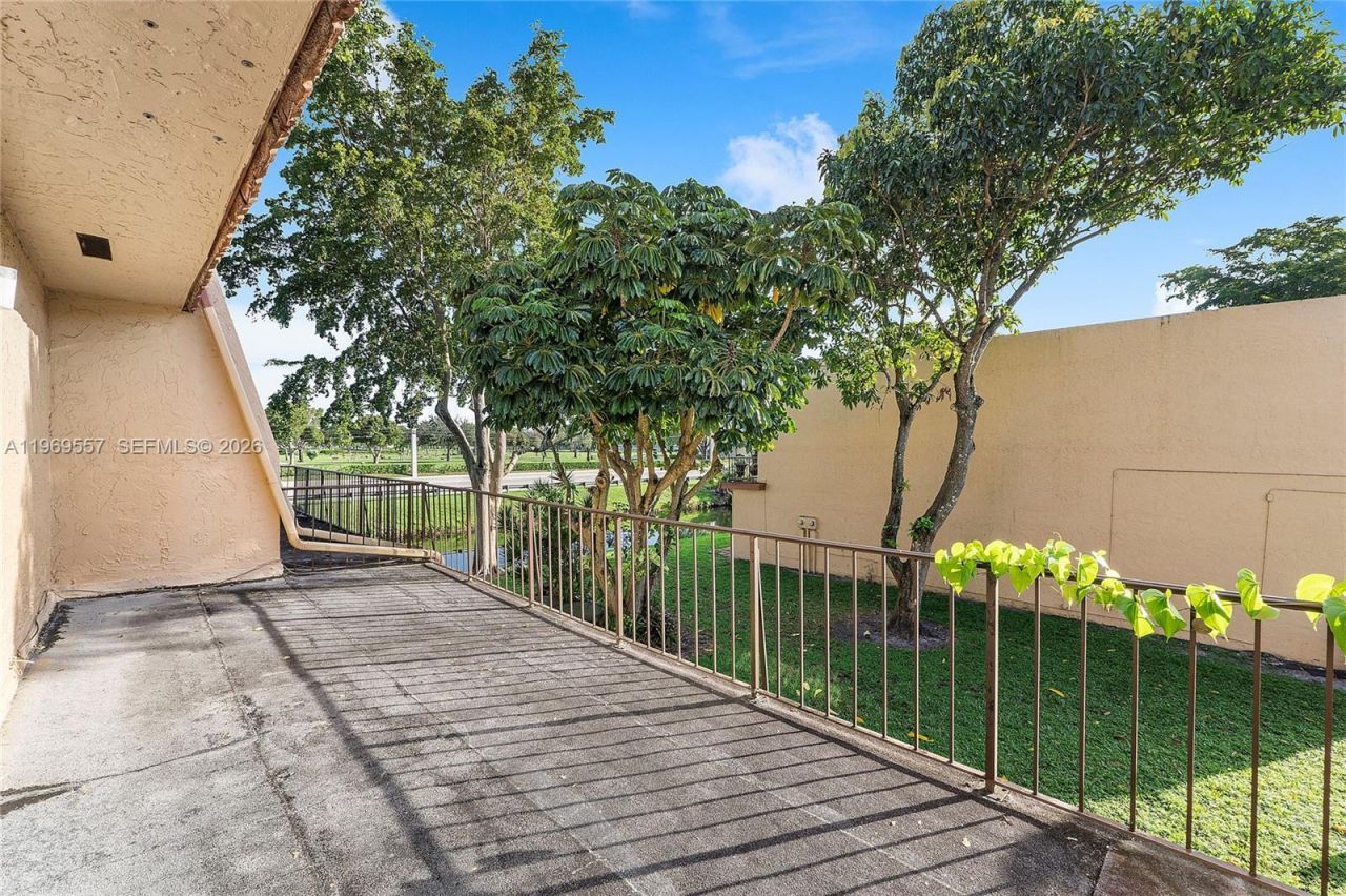 34 Meacham Ln , Tamarac, FL 33319 Photo