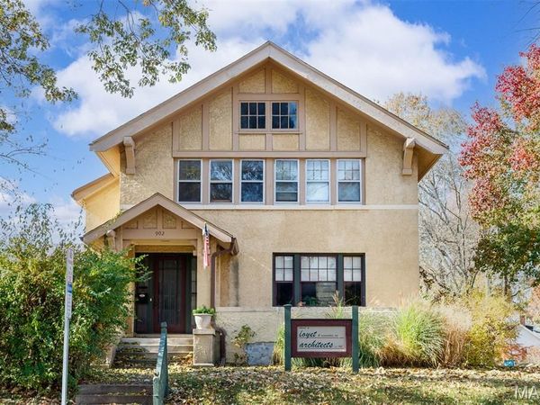 902 Walnut Street , Highland, IL 62249