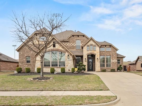 829 Edgewood Drive, DeSoto, TX 75115