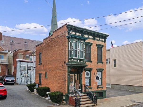 153 Barrett Street, Schenectady, NY 12305