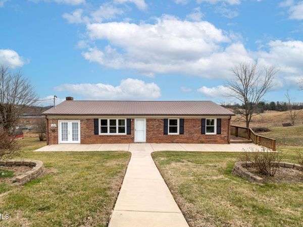 826 Southwest Mosby Street, Abingdon, VA 24210