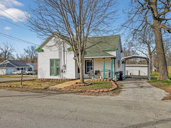 101 E Benton Street, Marionville, MO 65705