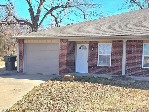 2001 Fall Court , Unit A, Claremore, OK 74017