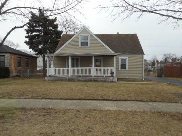 221 E Dickens Avenue , Northlake, IL 60164