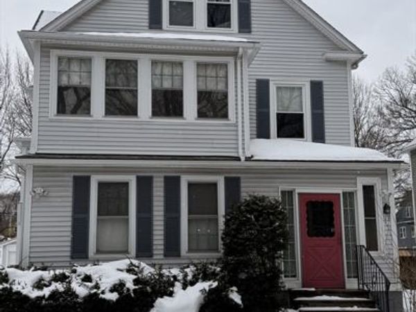 13-15 Pearl St, Holyoke, MA 01040