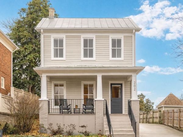 202 FREDERICK STREET, FREDERICKSBURG, VA 22401