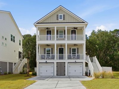 1081 Capersview Court, Awendaw, SC 29429