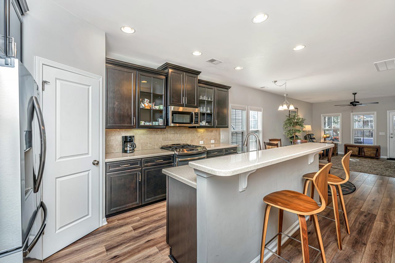 3825 Tupelo Branch Row Photo 13