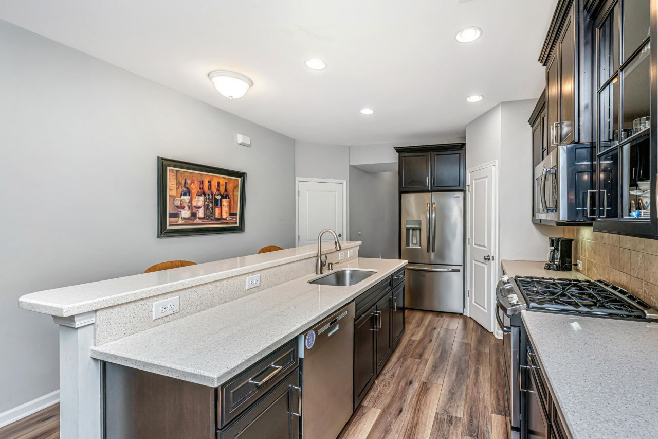 3825 Tupelo Branch Row Photo 17