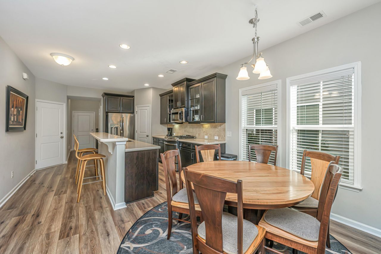 3825 Tupelo Branch Row Photo 21