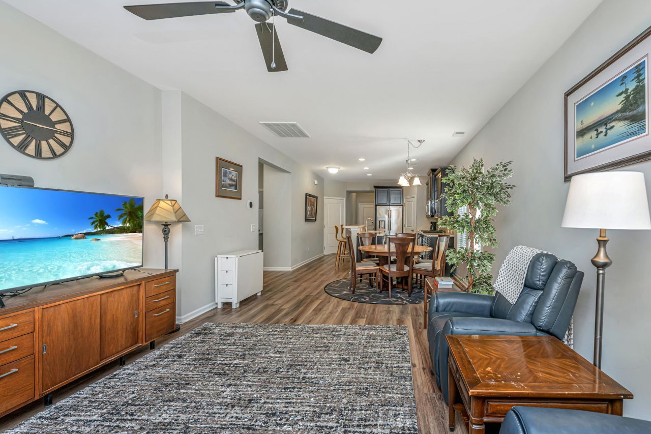 3825 Tupelo Branch Row Photo 23