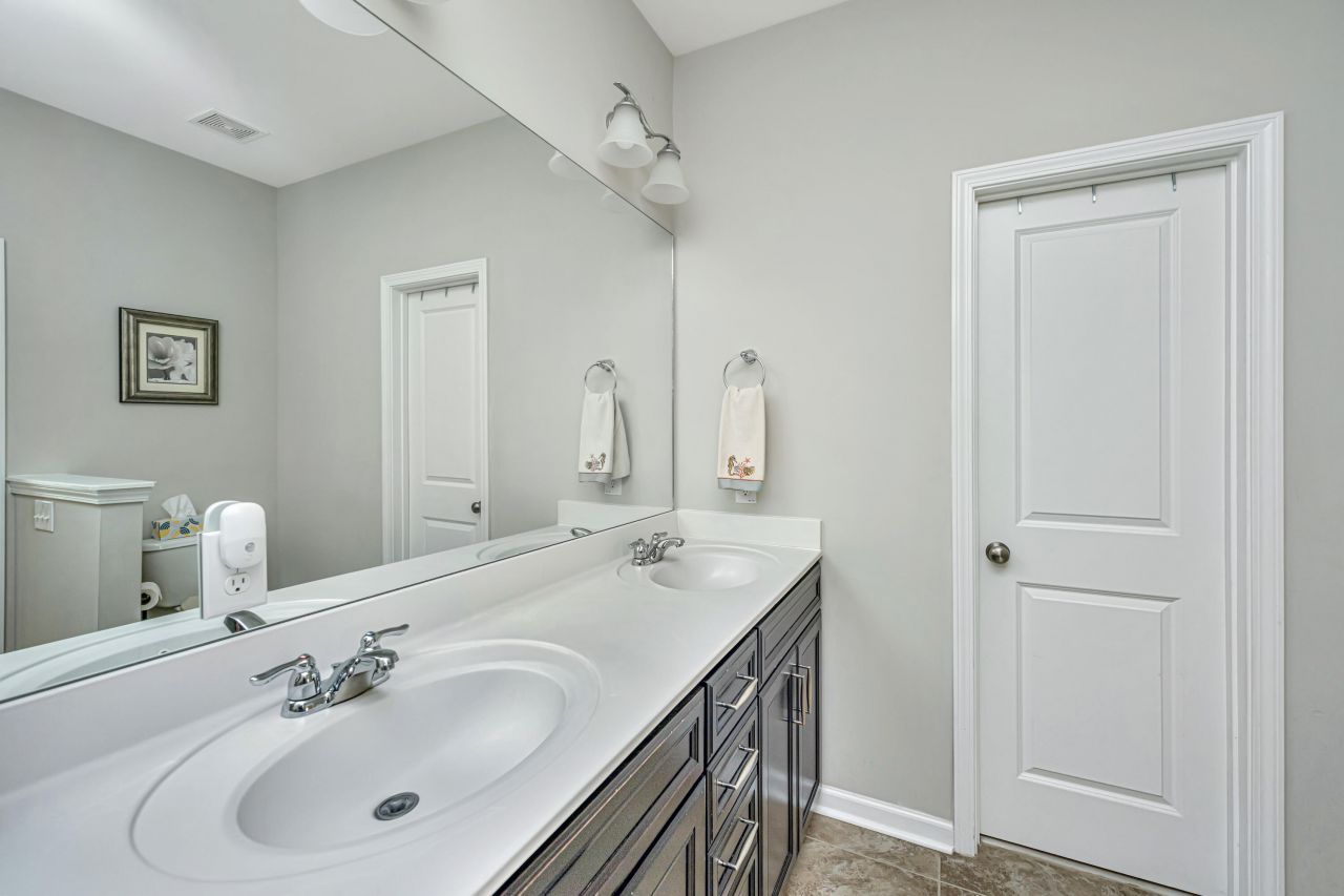 3825 Tupelo Branch Row Photo 25