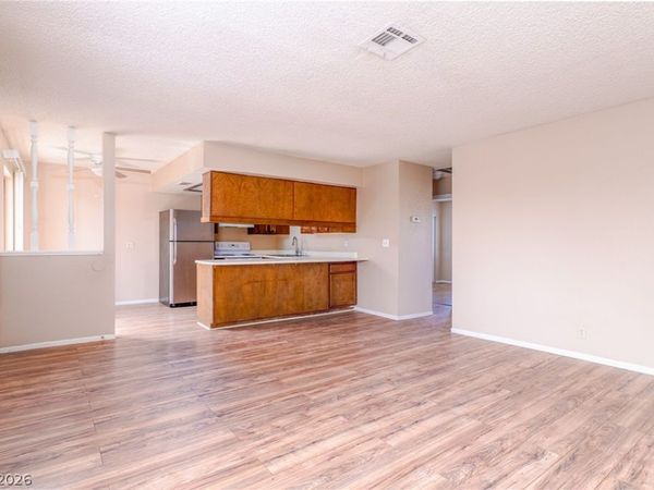 4300 N Lamont Street , Unit 251, Las Vegas, NV 89115