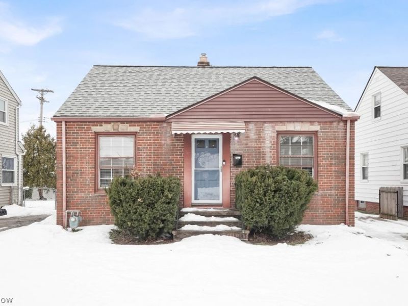 4610 Yorkshire Avenue, Parma, OH 44134 Photo 1