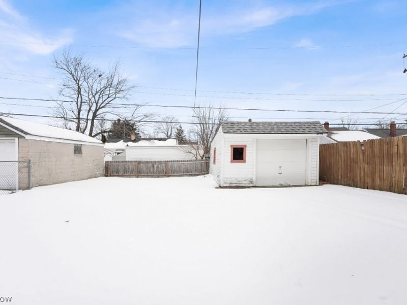 4610 Yorkshire Avenue, Parma, OH 44134 Photo 24