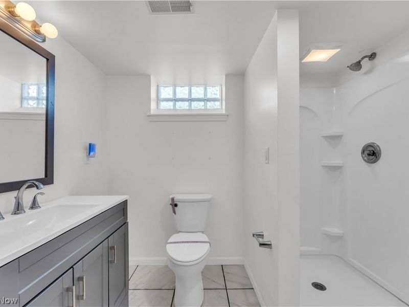 4610 Yorkshire Avenue, Parma, OH 44134 Photo 3