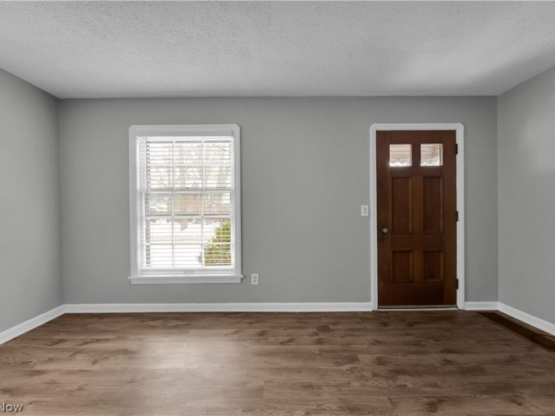 4610 Yorkshire Avenue, Parma, OH 44134 Photo 4