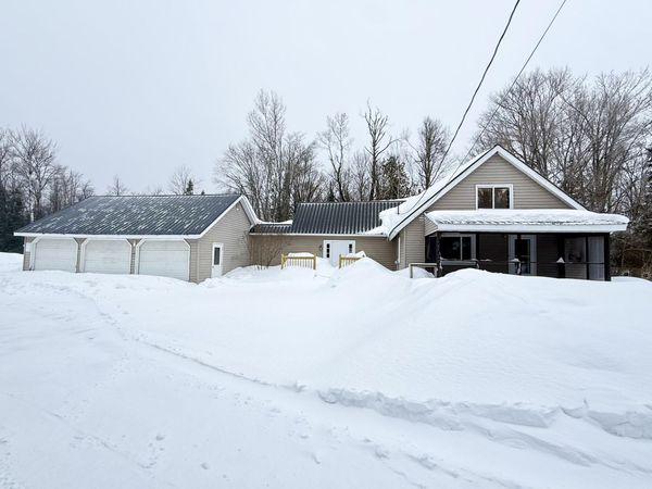 18298 S M-129, Sault Ste Marie, MI 49783