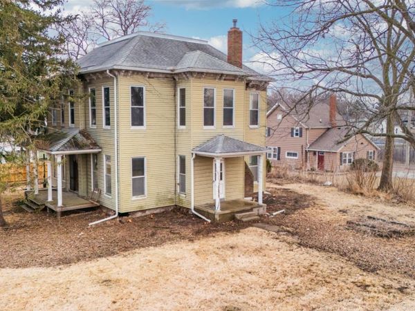 113 N 3RD Street, Dunlap, IL 61525