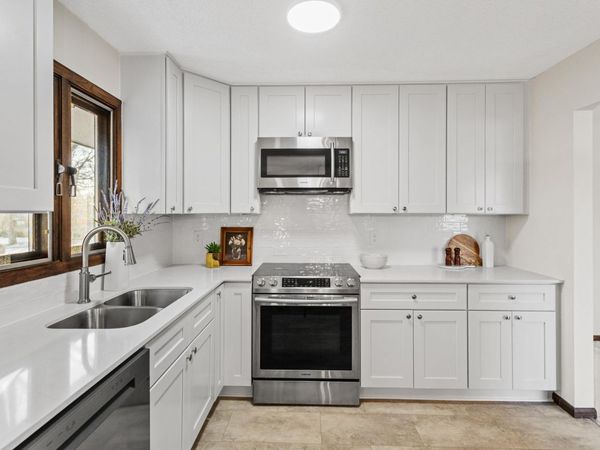 1547 20th Avenue NW, New Brighton, MN 55112