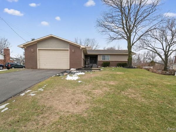 9474 Steephollow Drive, White Lake Twp, MI 48386