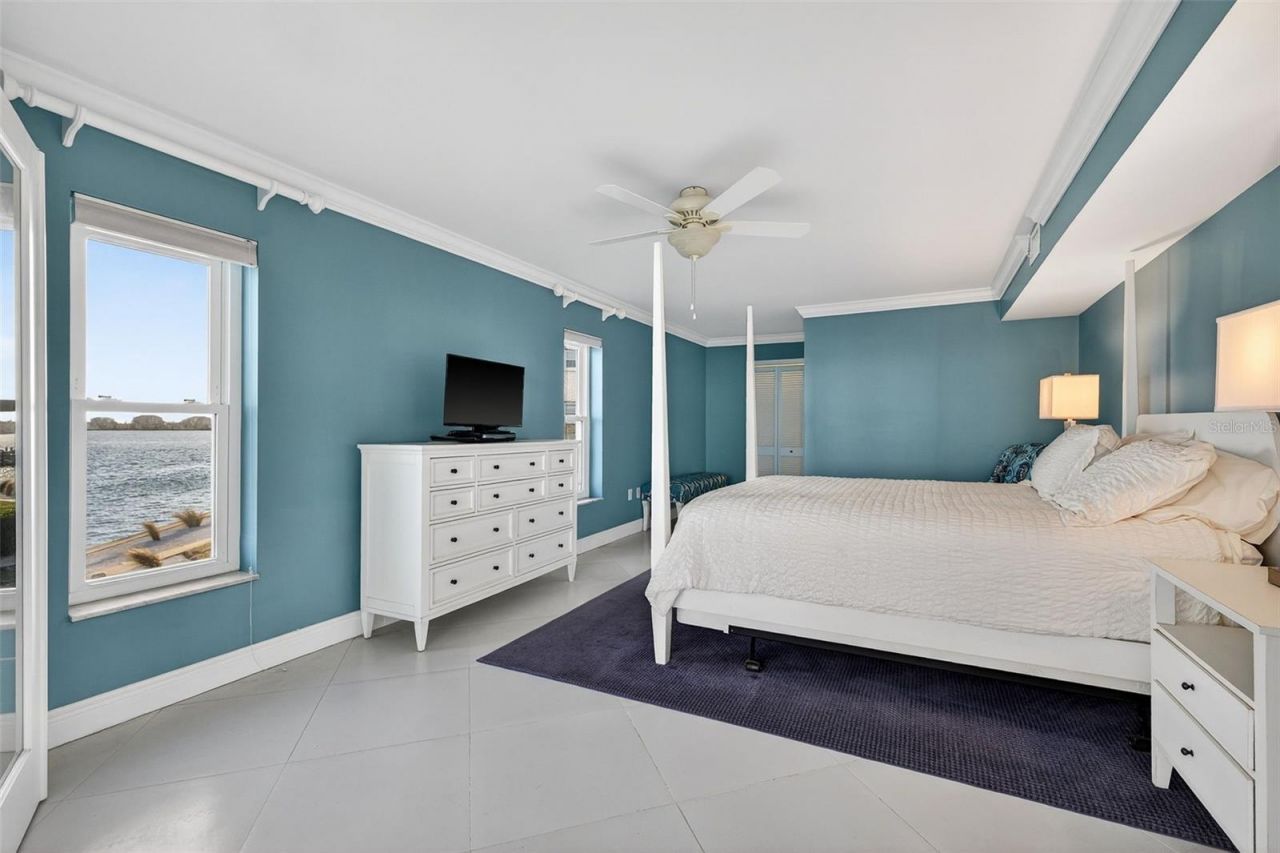 5130 Brittany Drive S, Unit 201, Saint Petersburg, FL 33715 Photo