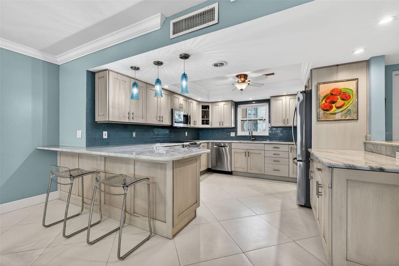 5130 Brittany Drive S, Unit 201, Saint Petersburg, FL 33715 Photo