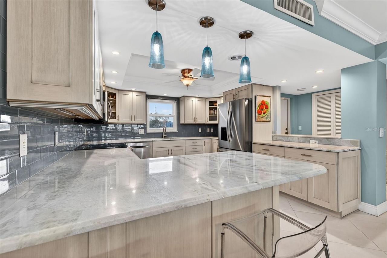 5130 Brittany Drive S, Unit 201, Saint Petersburg, FL 33715 Photo