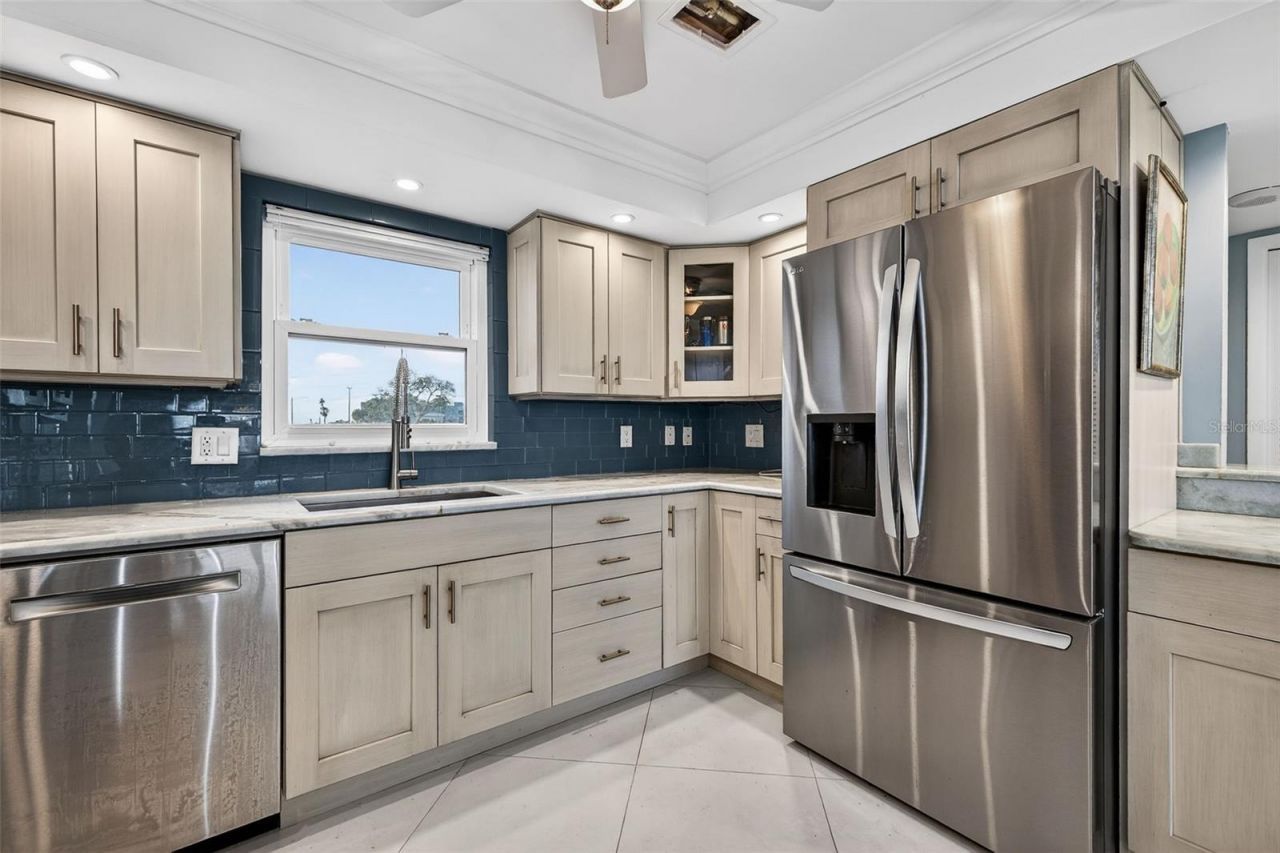 5130 Brittany Drive S, Unit 201, Saint Petersburg, FL 33715 Photo