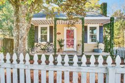 225 Plymouth Avenue photo 4