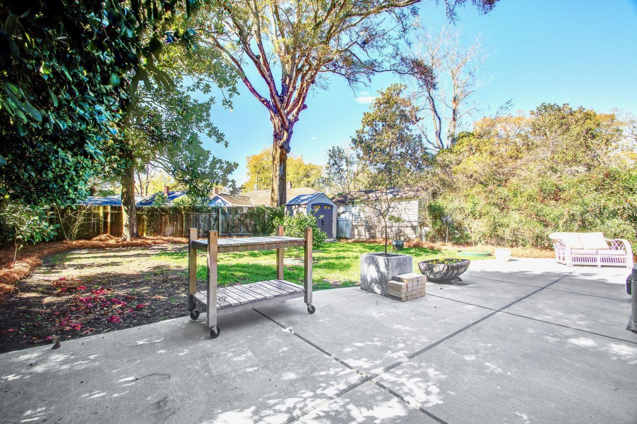 225 Plymouth Avenue Photo 21