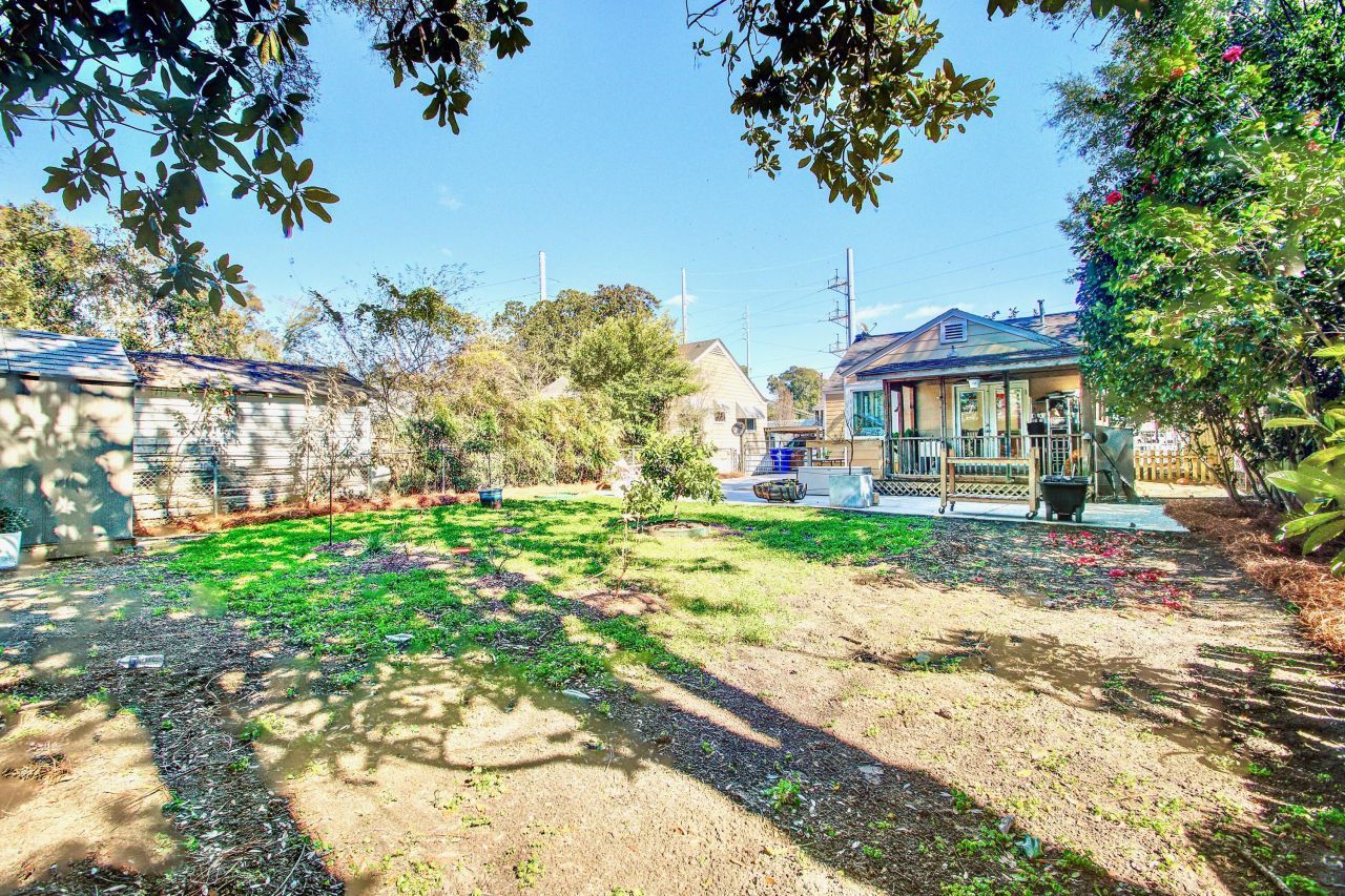 225 Plymouth Avenue Photo 26