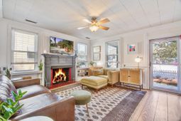 225 Plymouth Avenue photo 4