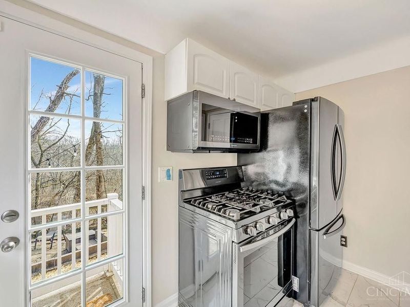 3264 Ashwood Drive, Cincinnati, OH 45213 Photo 20