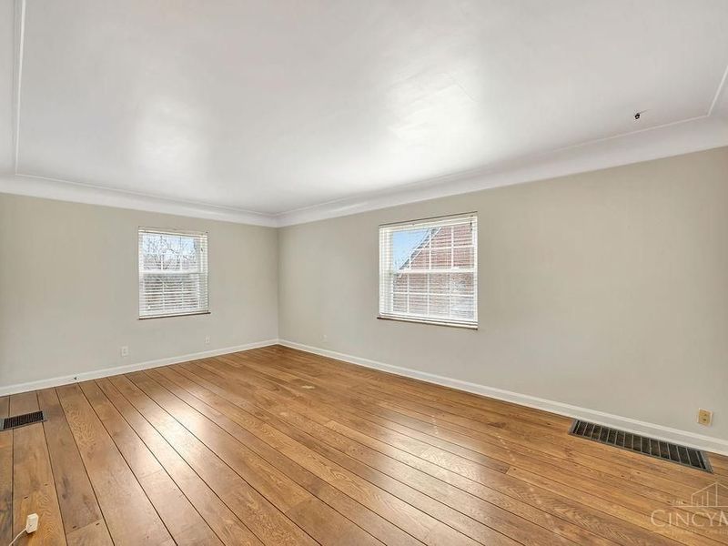 3264 Ashwood Drive, Cincinnati, OH 45213 Photo 6