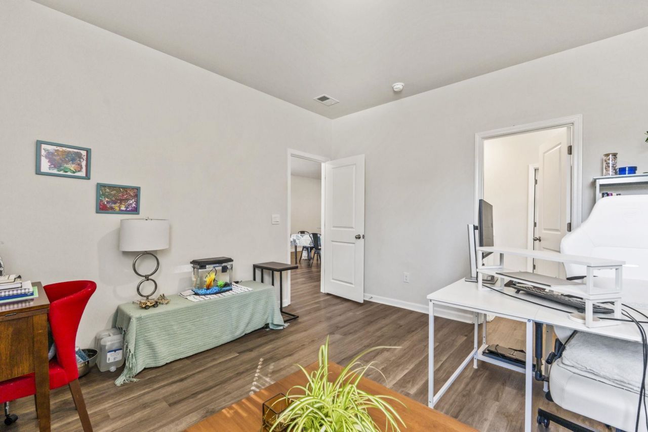 440 Royal Arch Dr.  Photo 16