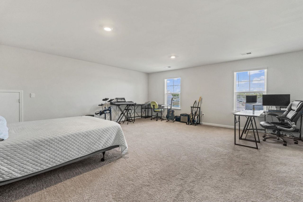 440 Royal Arch Dr.  Photo 21