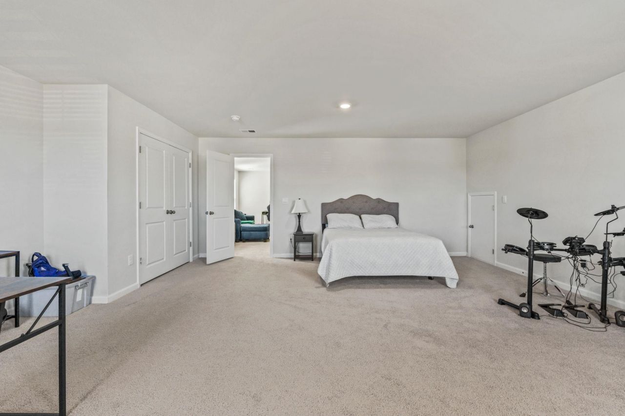 440 Royal Arch Dr.  Photo 23