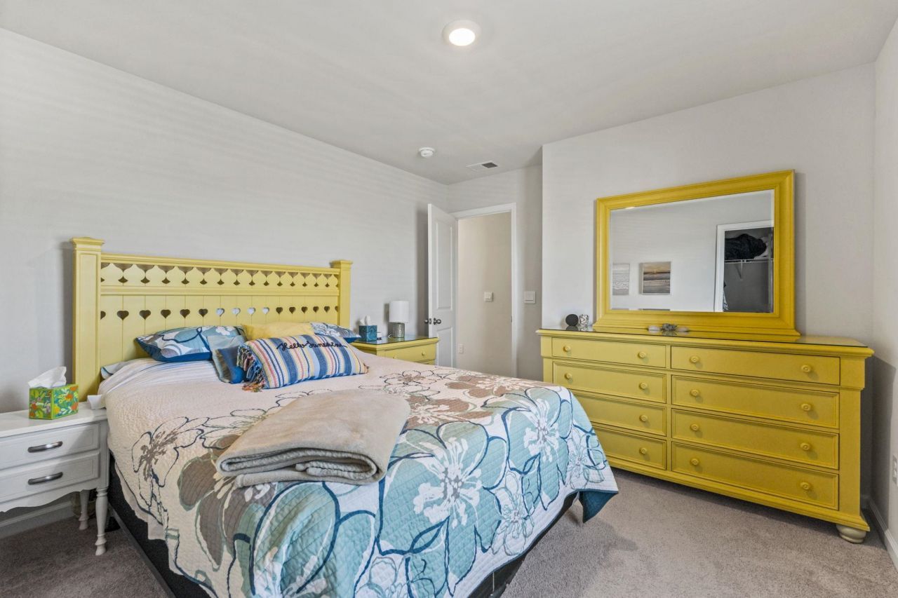 440 Royal Arch Dr. Photo 25