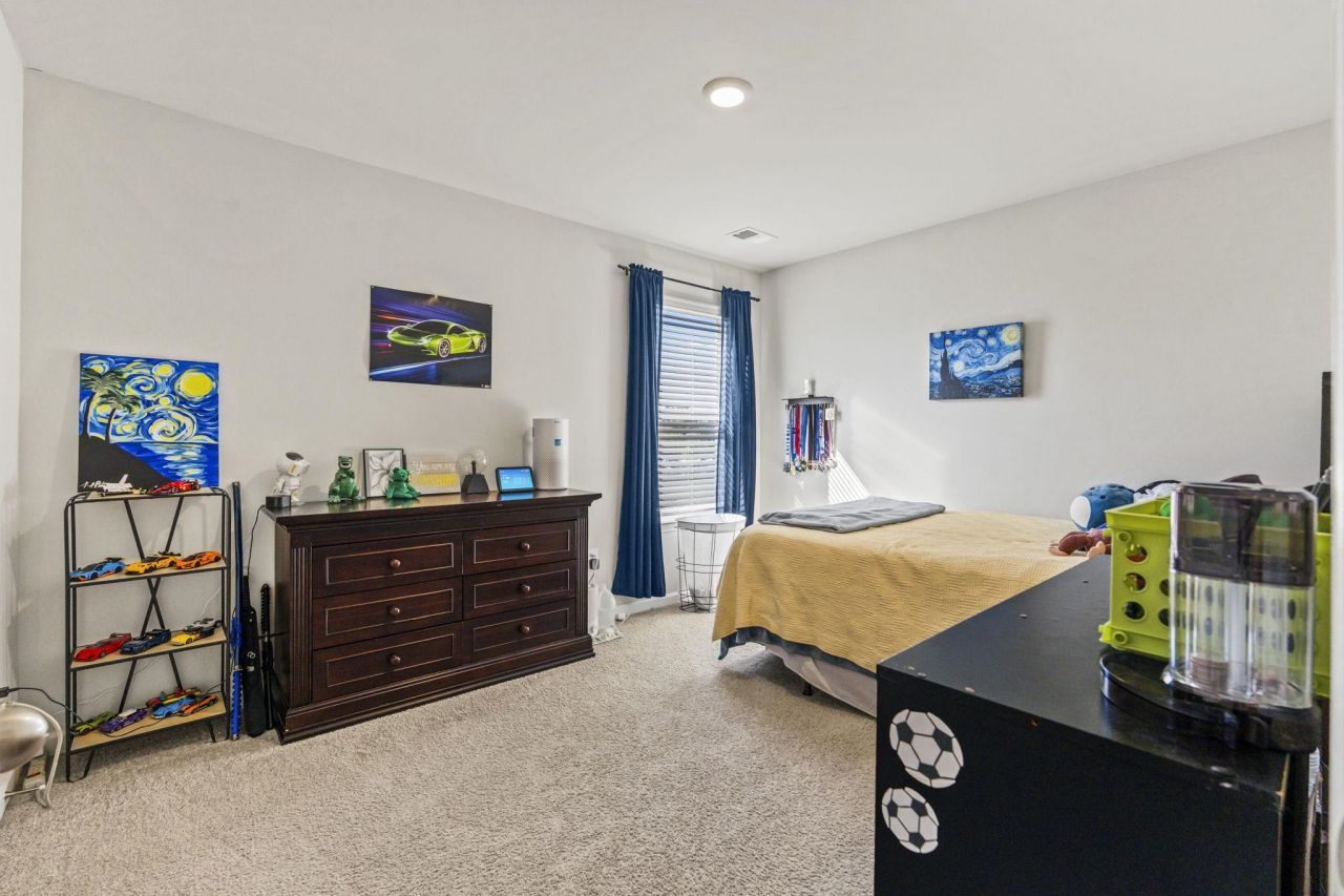 440 Royal Arch Dr. Photo 30