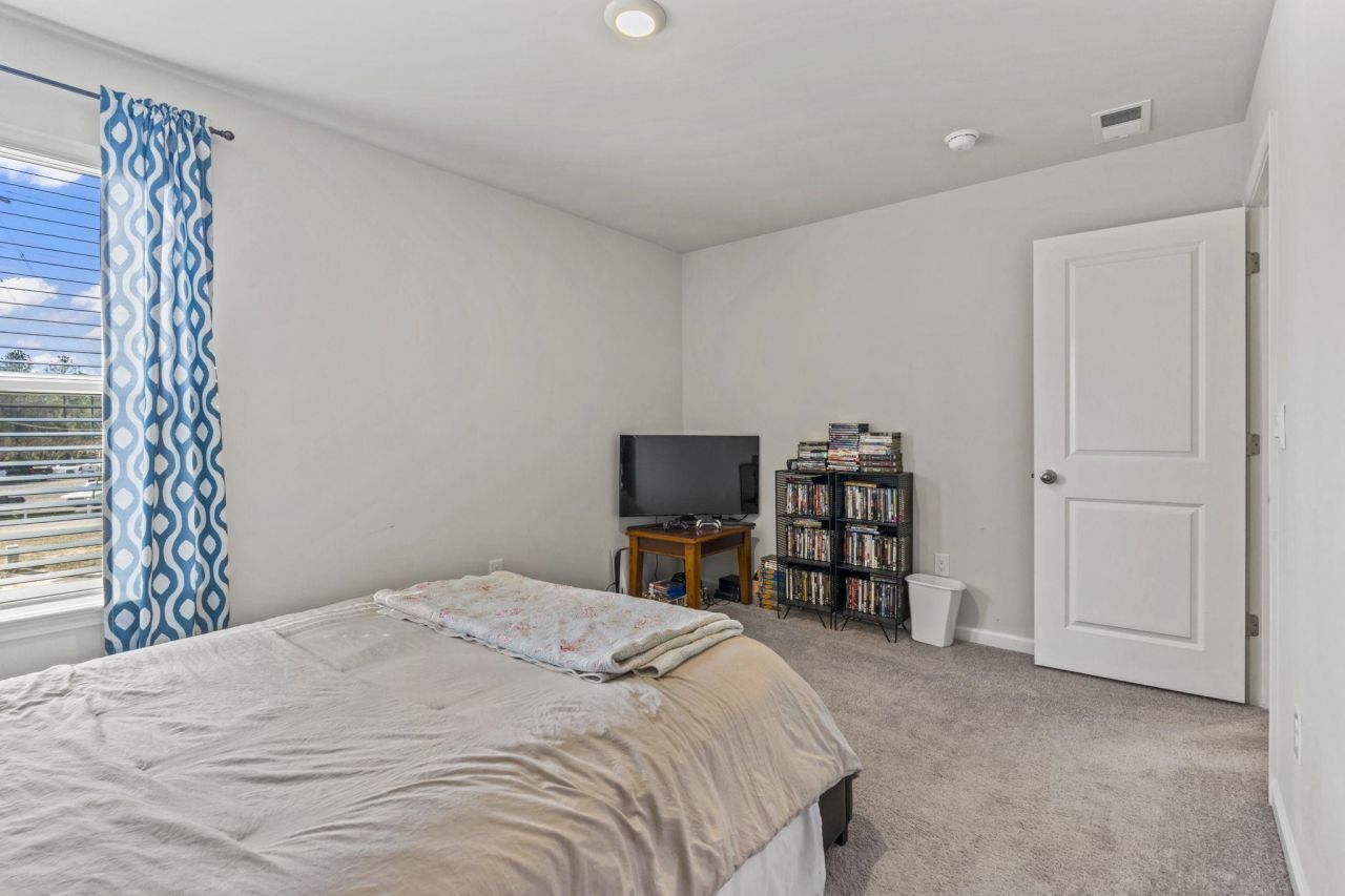 440 Royal Arch Dr. Photo 33