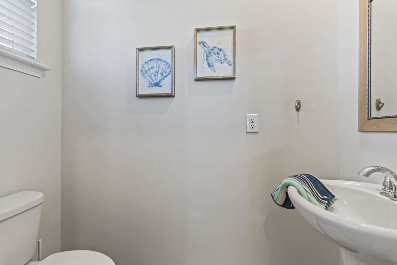 440 Royal Arch Dr.  Photo 35