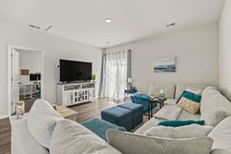 440 Royal Arch Dr. photo 4