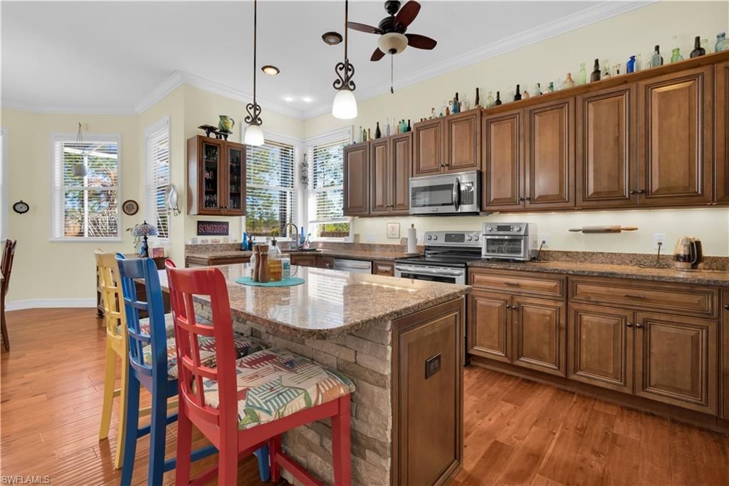 908 Pine Ave , Lehigh Acres, FL 33972 Photo