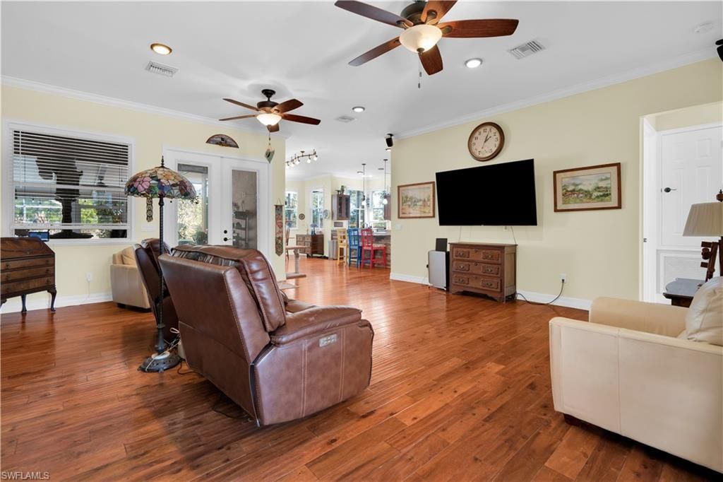 908 Pine Ave , Lehigh Acres, FL 33972 Photo