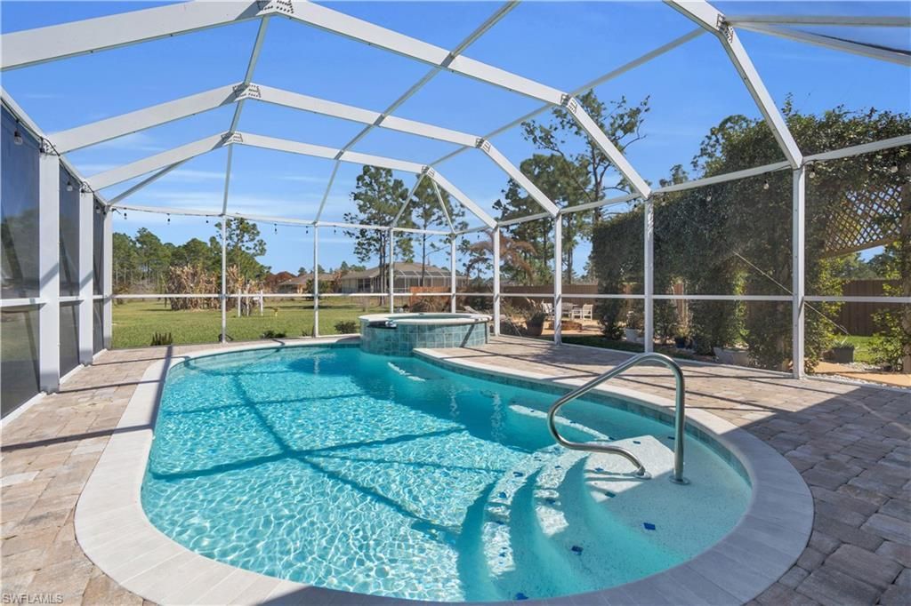 908 Pine Ave , Lehigh Acres, FL 33972 Photo